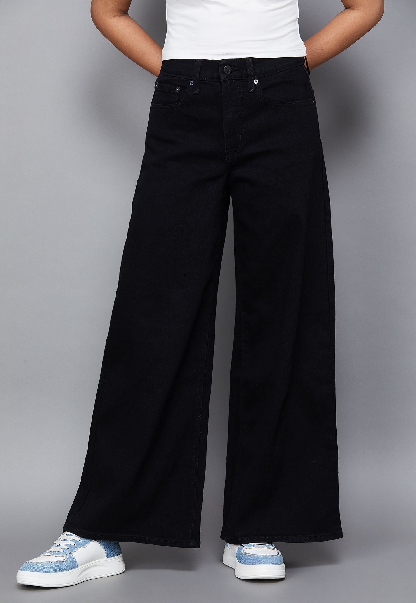LEVI'S Solid Flared Jeans-picture-29