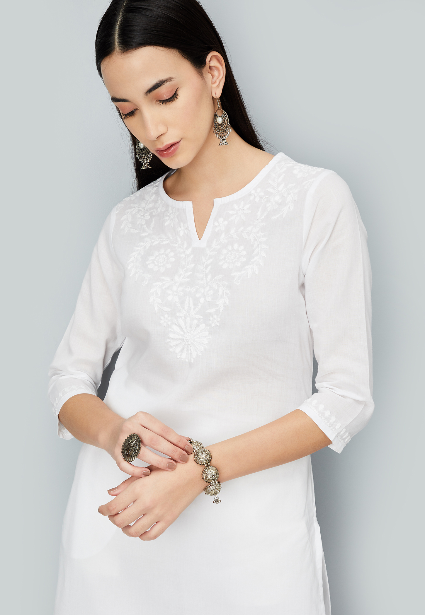 Women Chikankari Embroidered Straight Kurta-picture-28