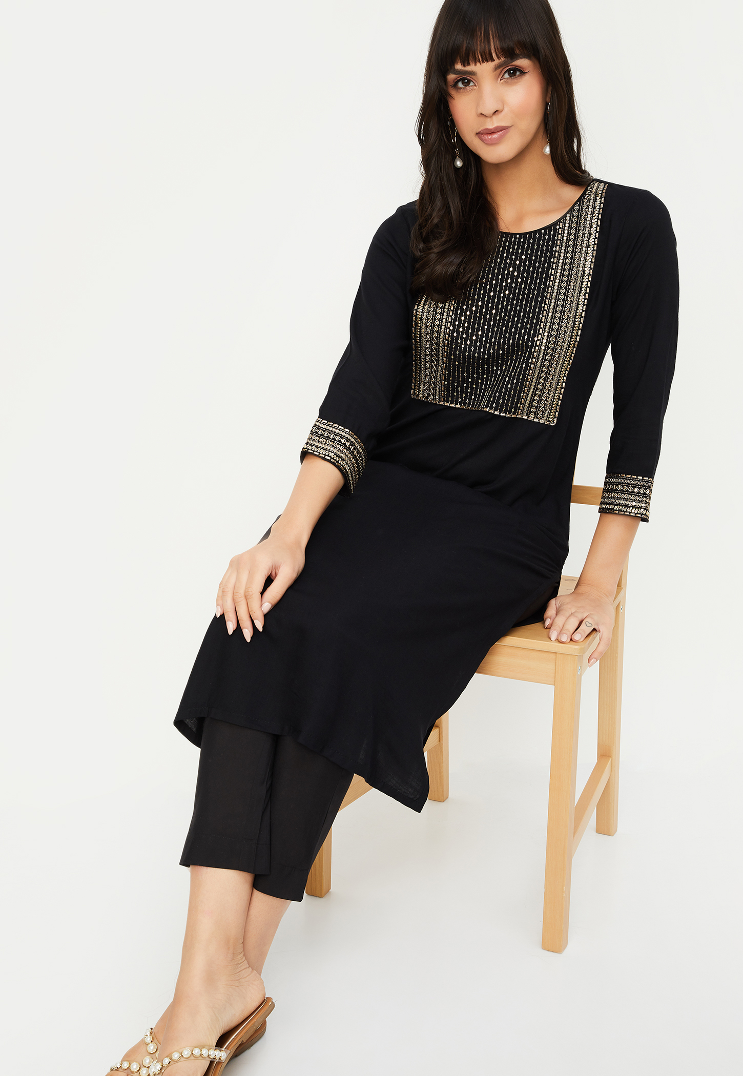 Women Yoke Embellished Straight Kurta-image-9