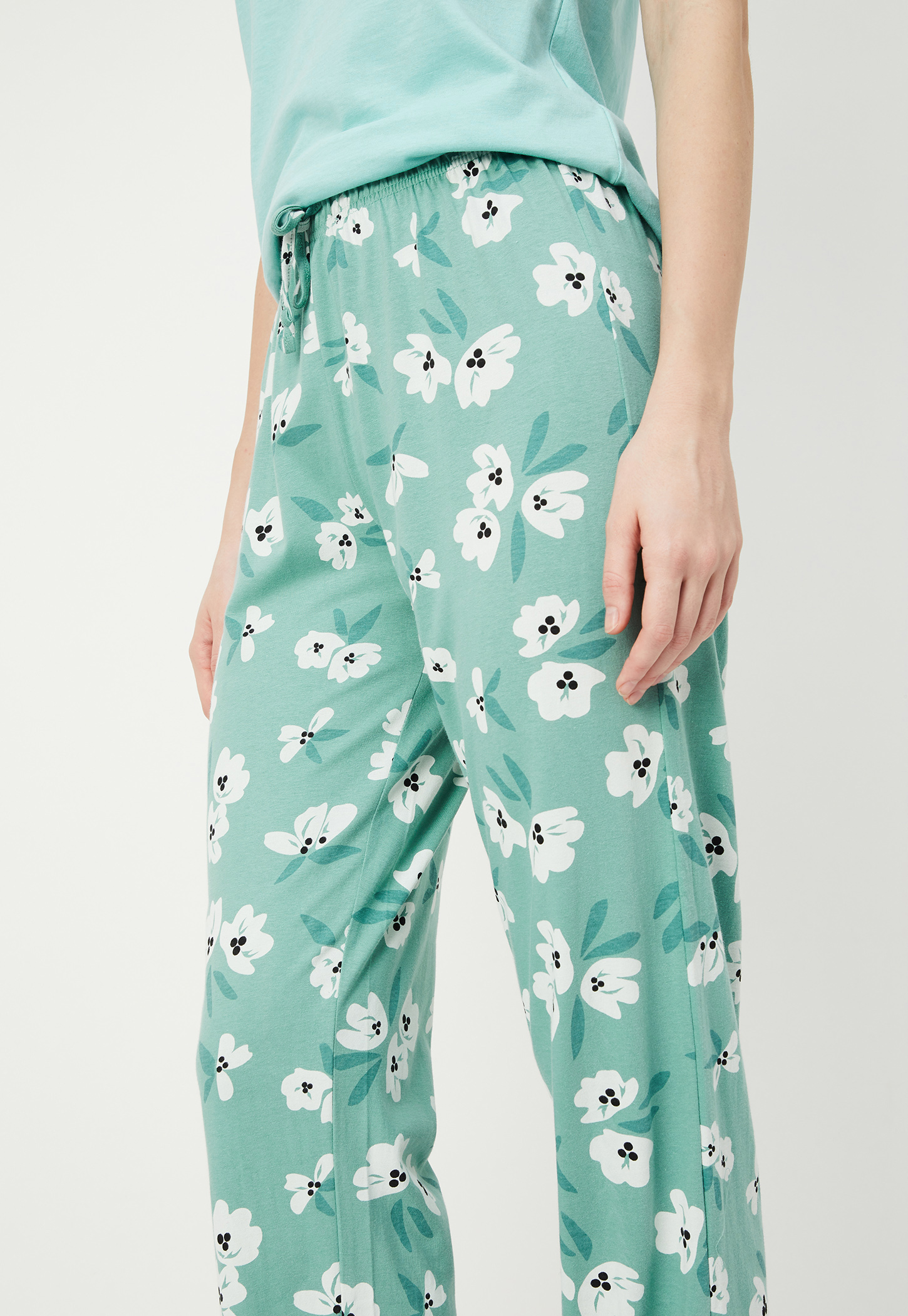Women Floral Printed Knit Pyjamas