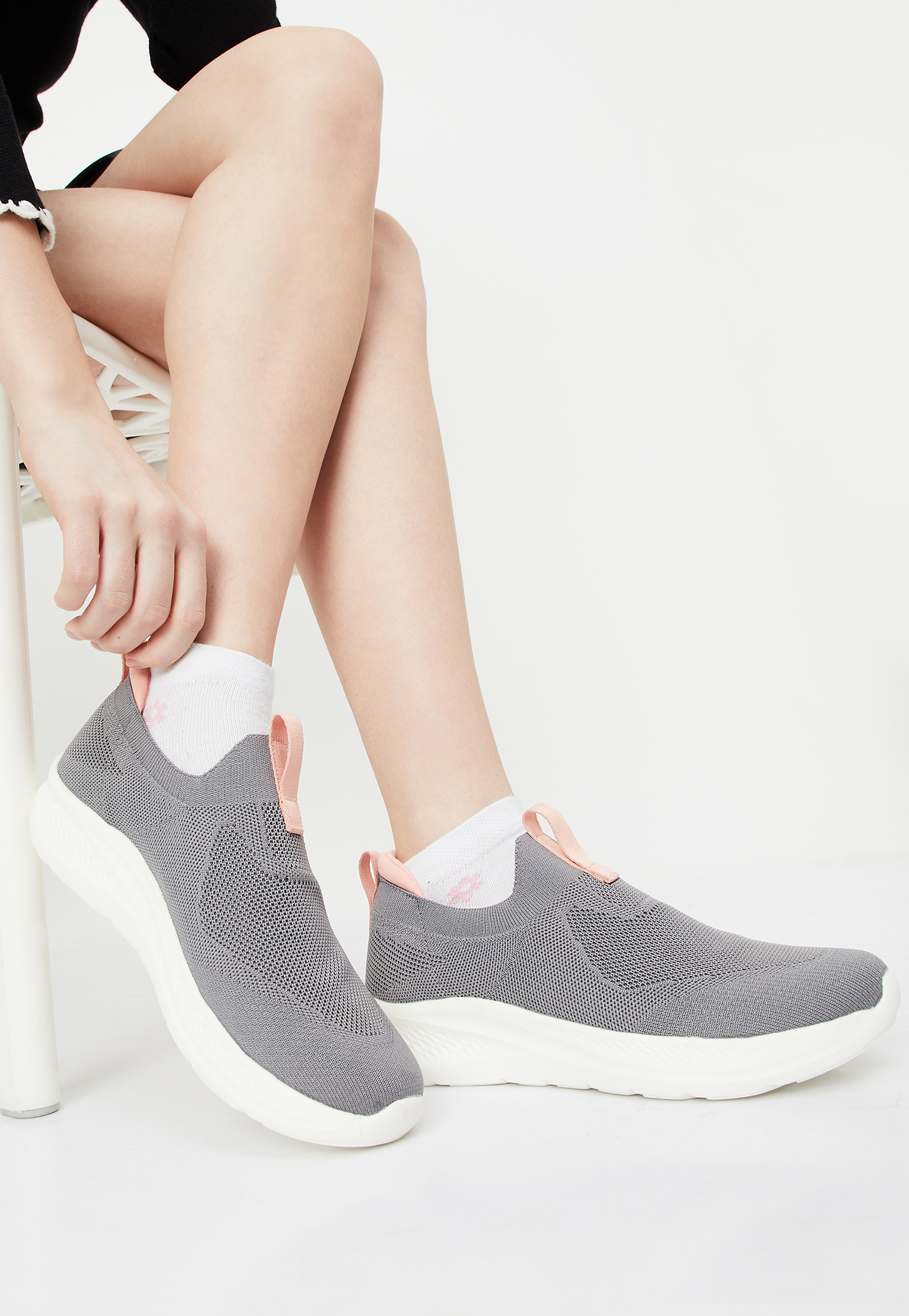 maxed shoes for ladies