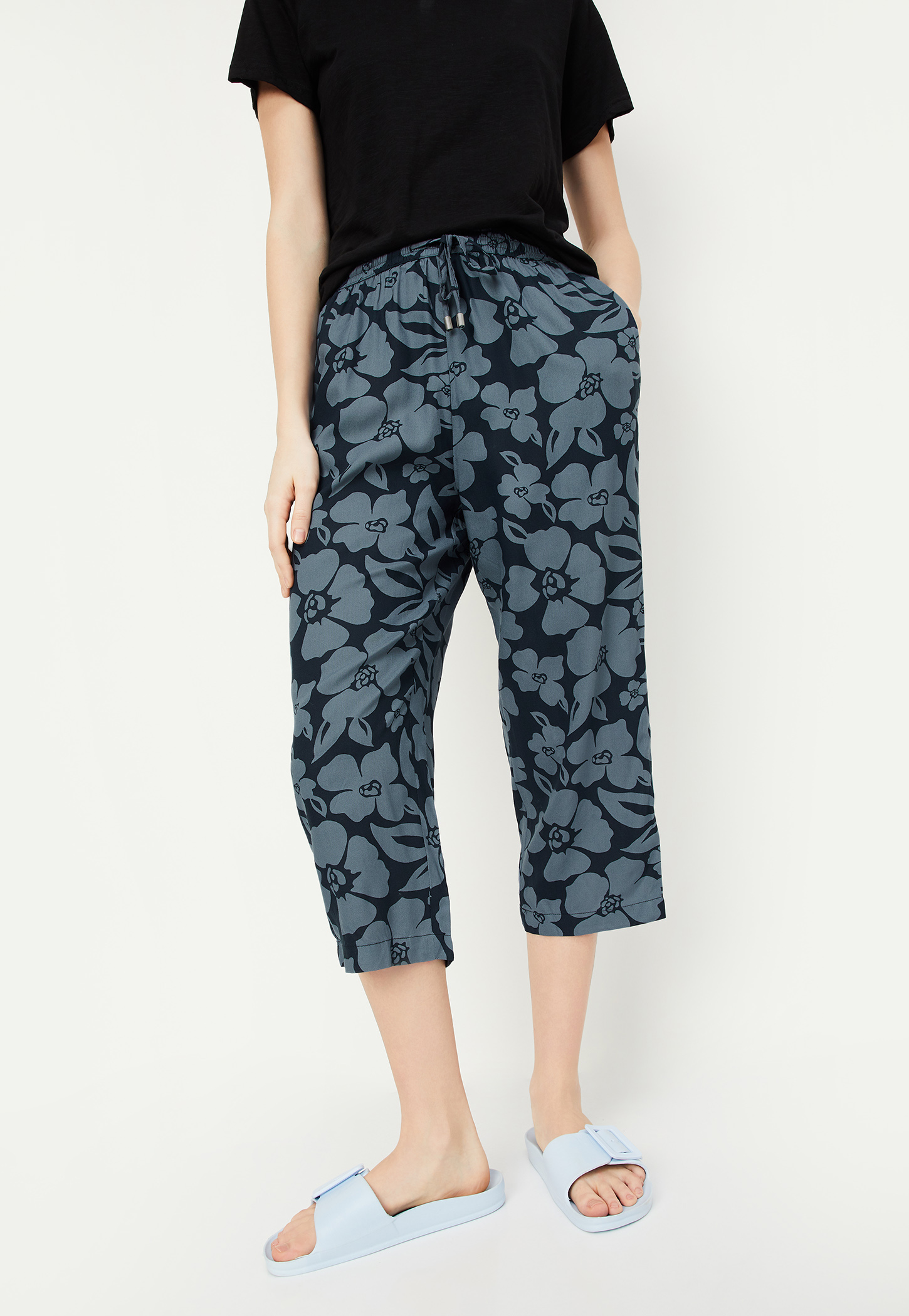 Women Floral Printed Capris-image-46