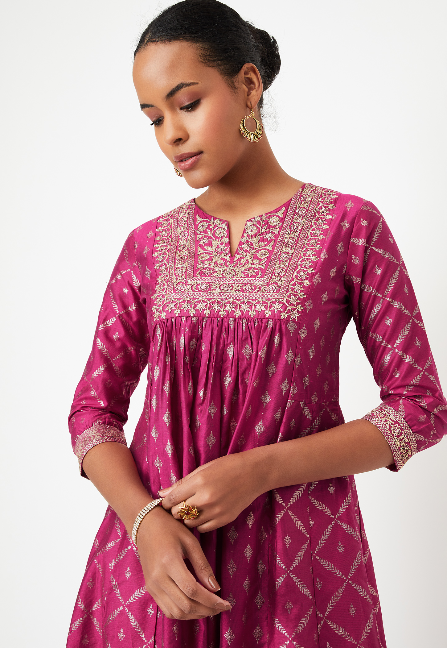 Buy Kurtas Kurtis for Women Online in India Max Fashion