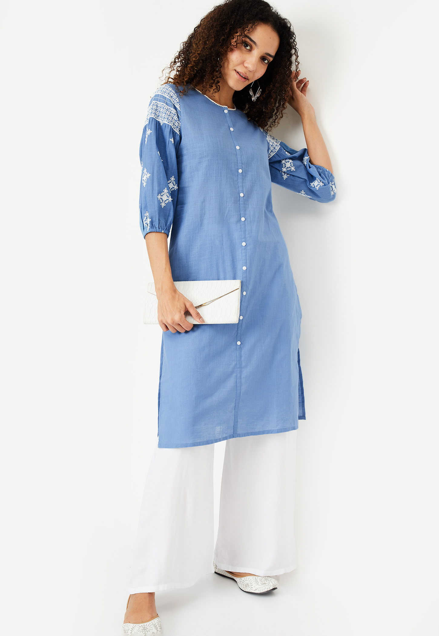 Women Embroidered Sleeve Straight Kurta-picture-48