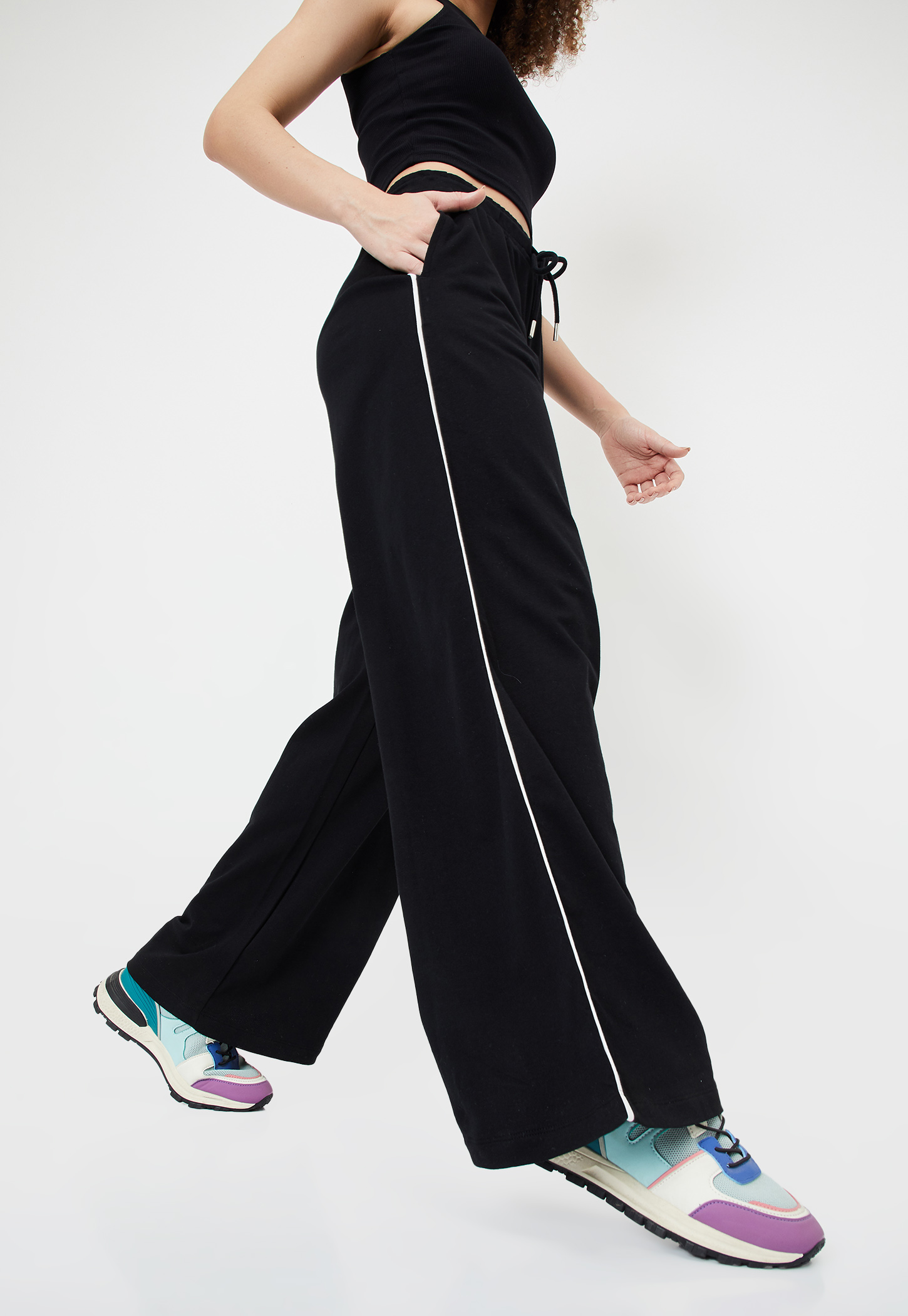Women Side Striped Wide-Leg Track Pants-picture-37