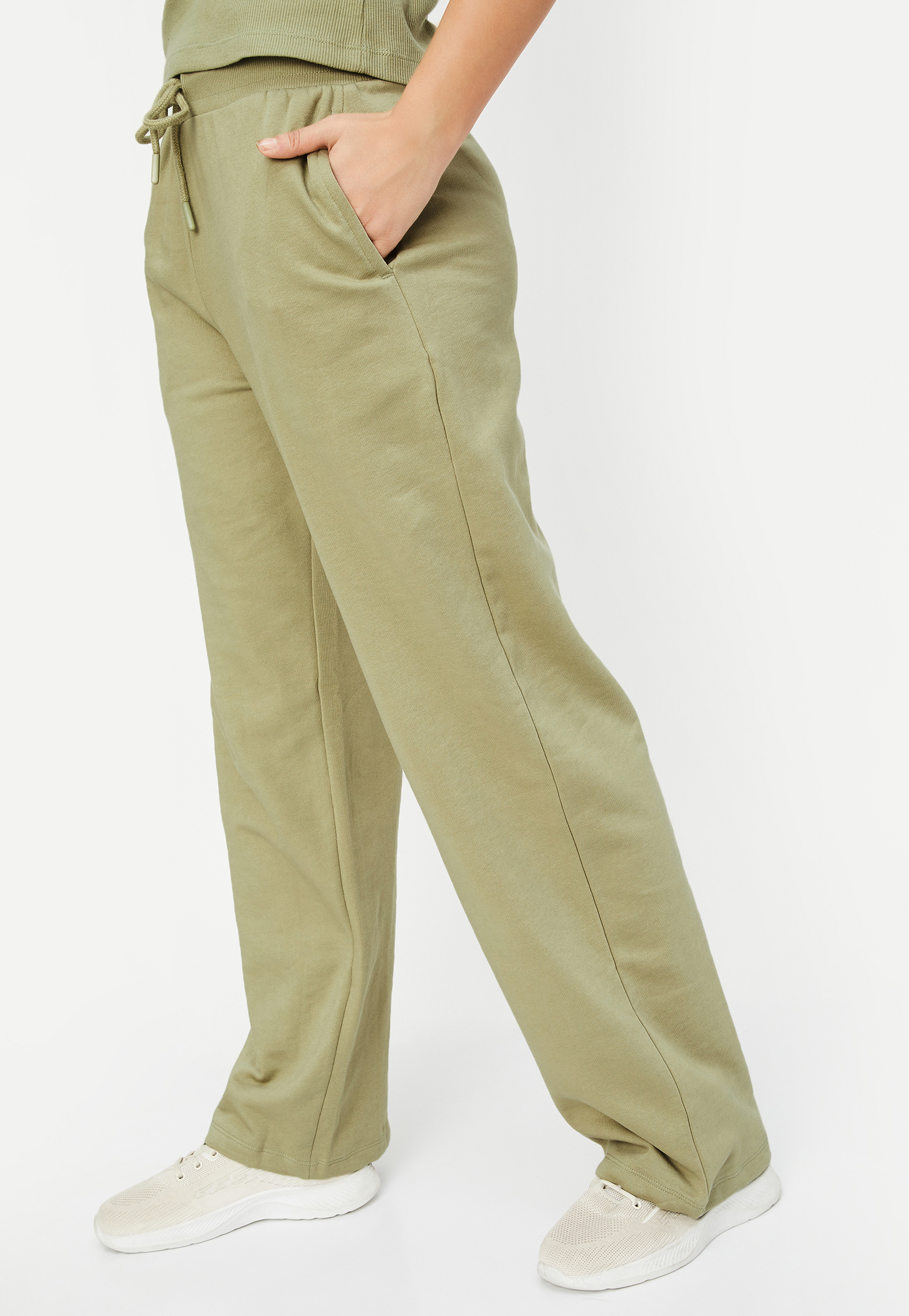 Women Solid Athleisure Track Pants