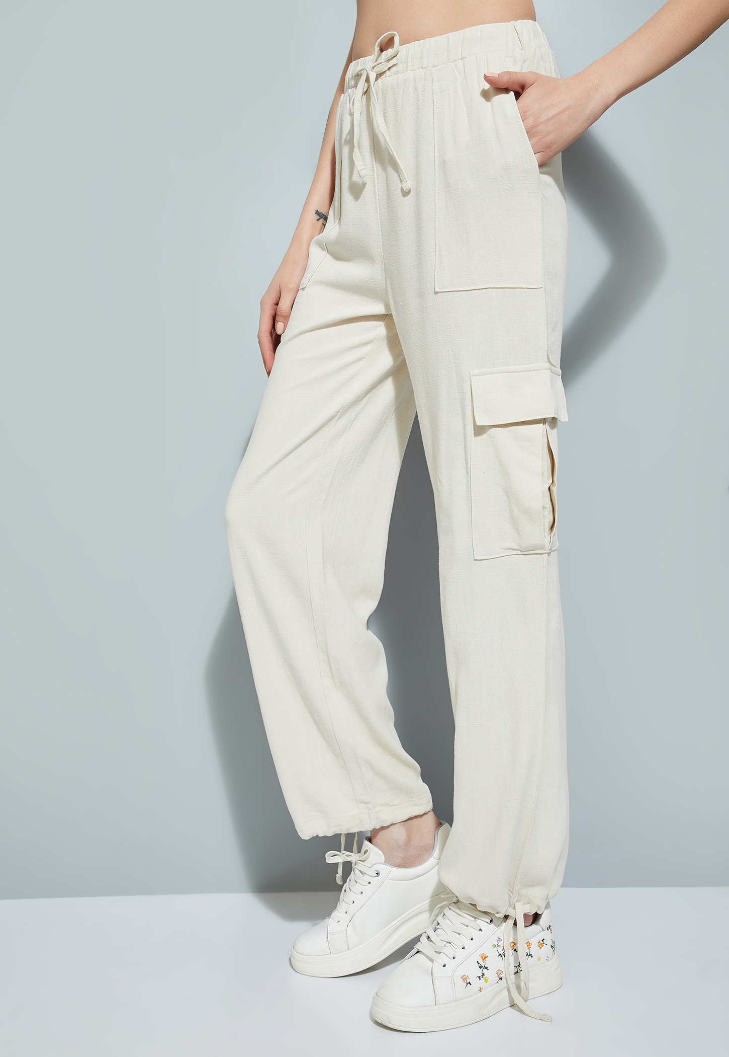 ALAYA F x URB_N Women Textured Cargo Trousers-picture-24