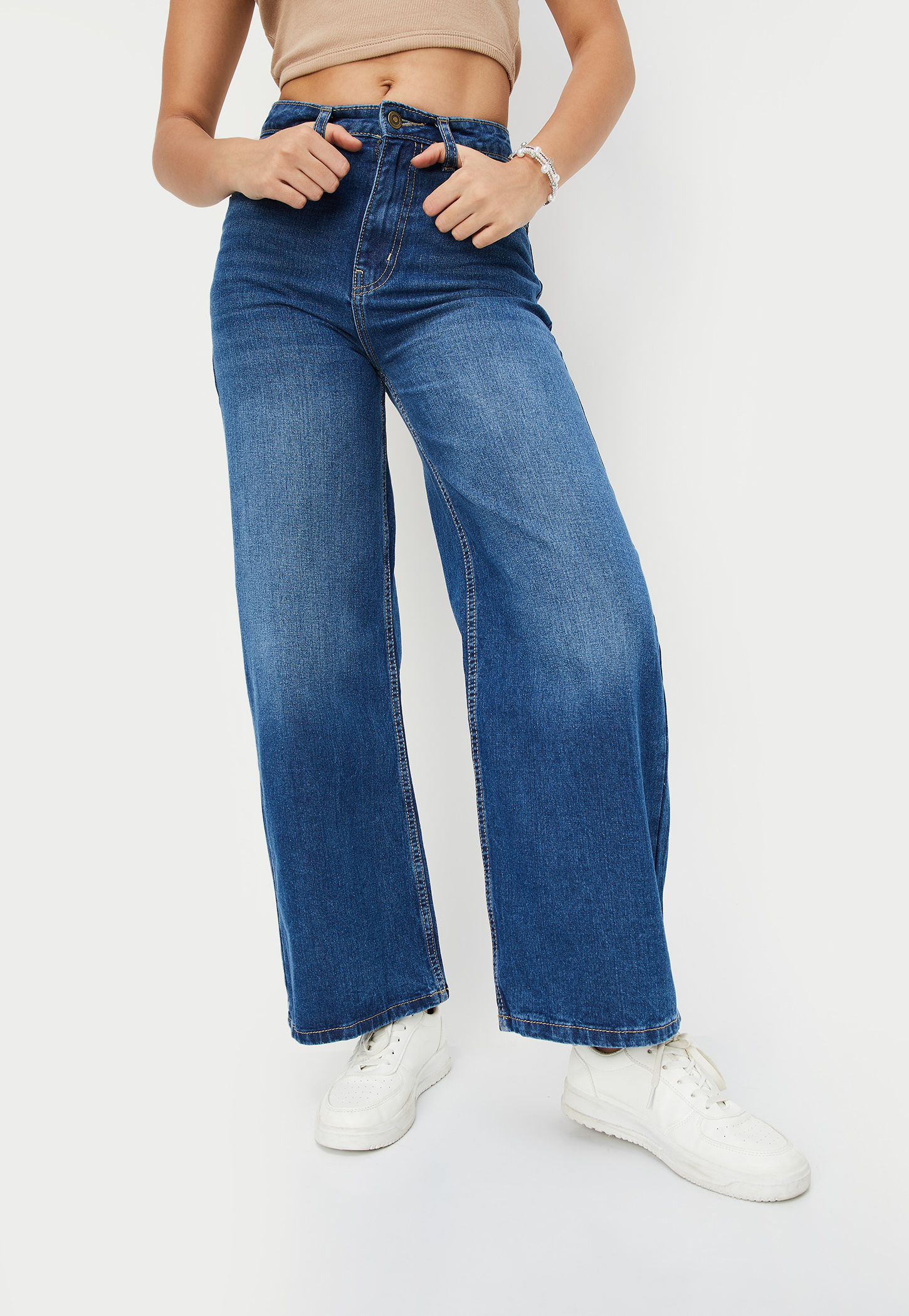 Women Washed Wide Leg Jeans-picture-16