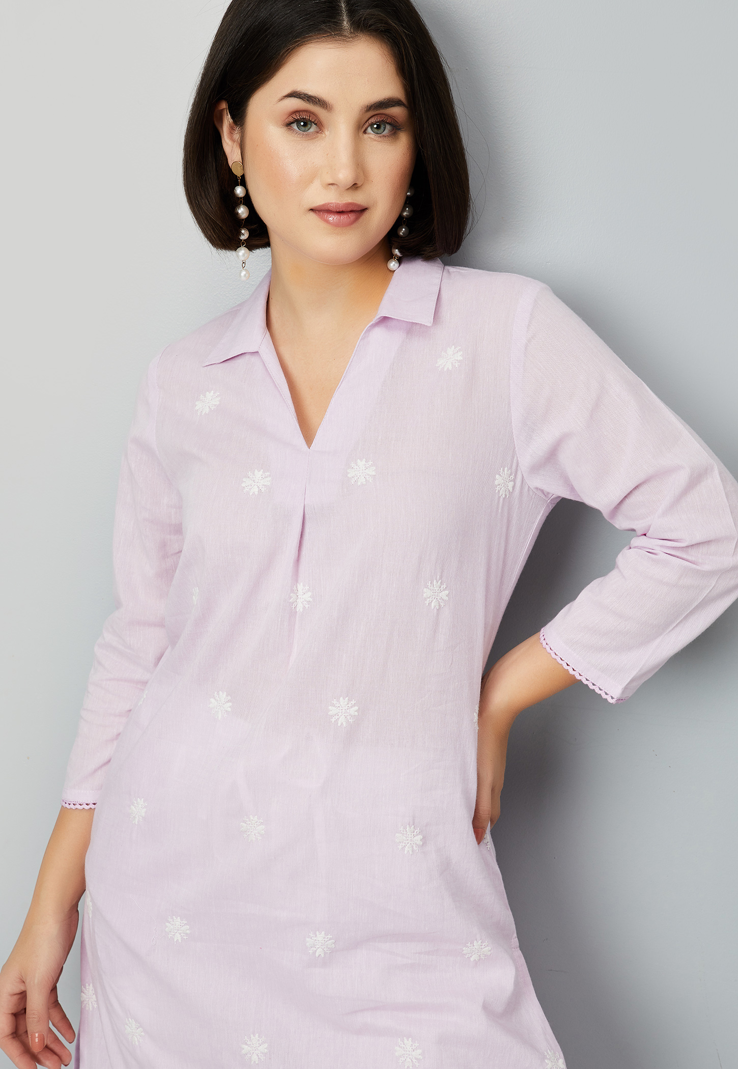 Women Floral Embroidered Straight Kurta-image-32