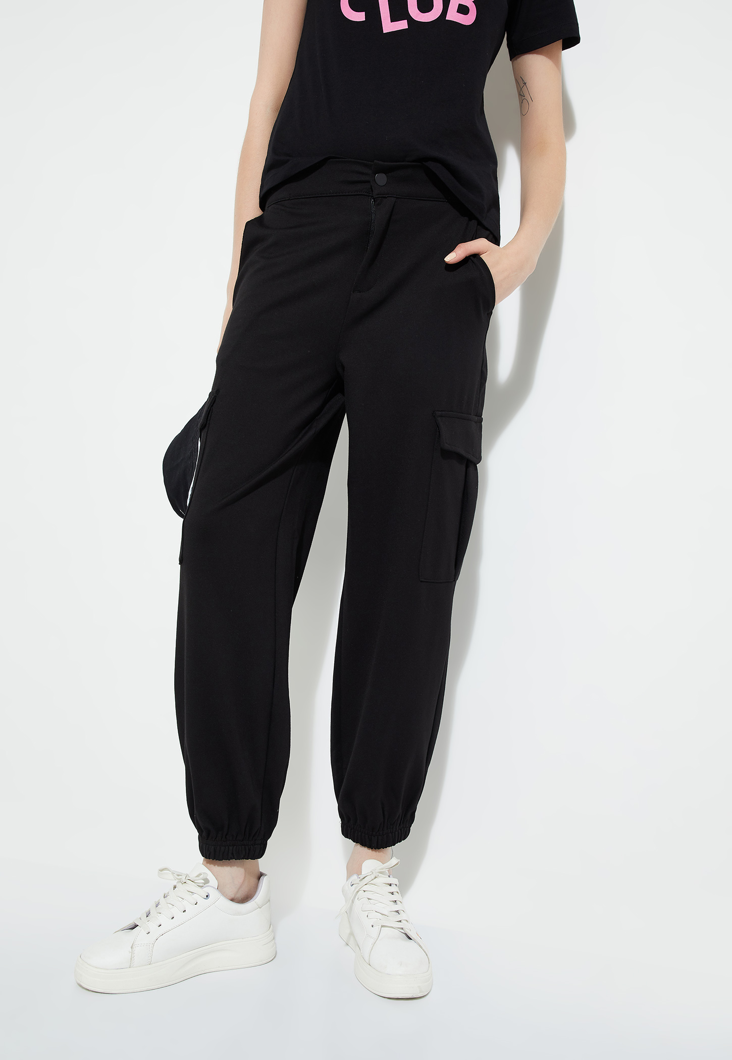 ALAYA F x URB_N Women Textured Cargo Joggers-image-3