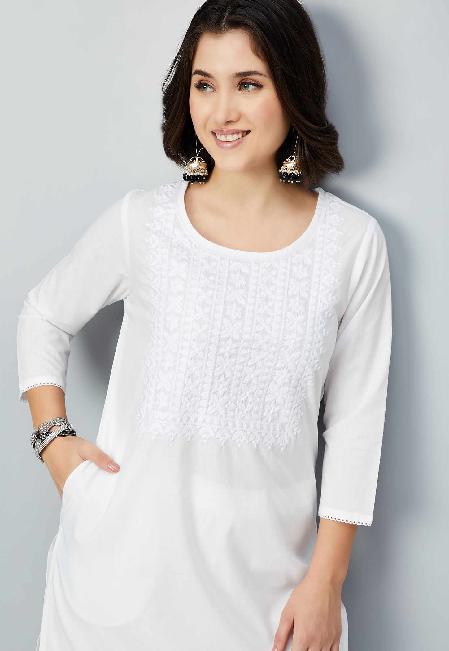 Women Yoke Embroidered Straight Kurta-image-32