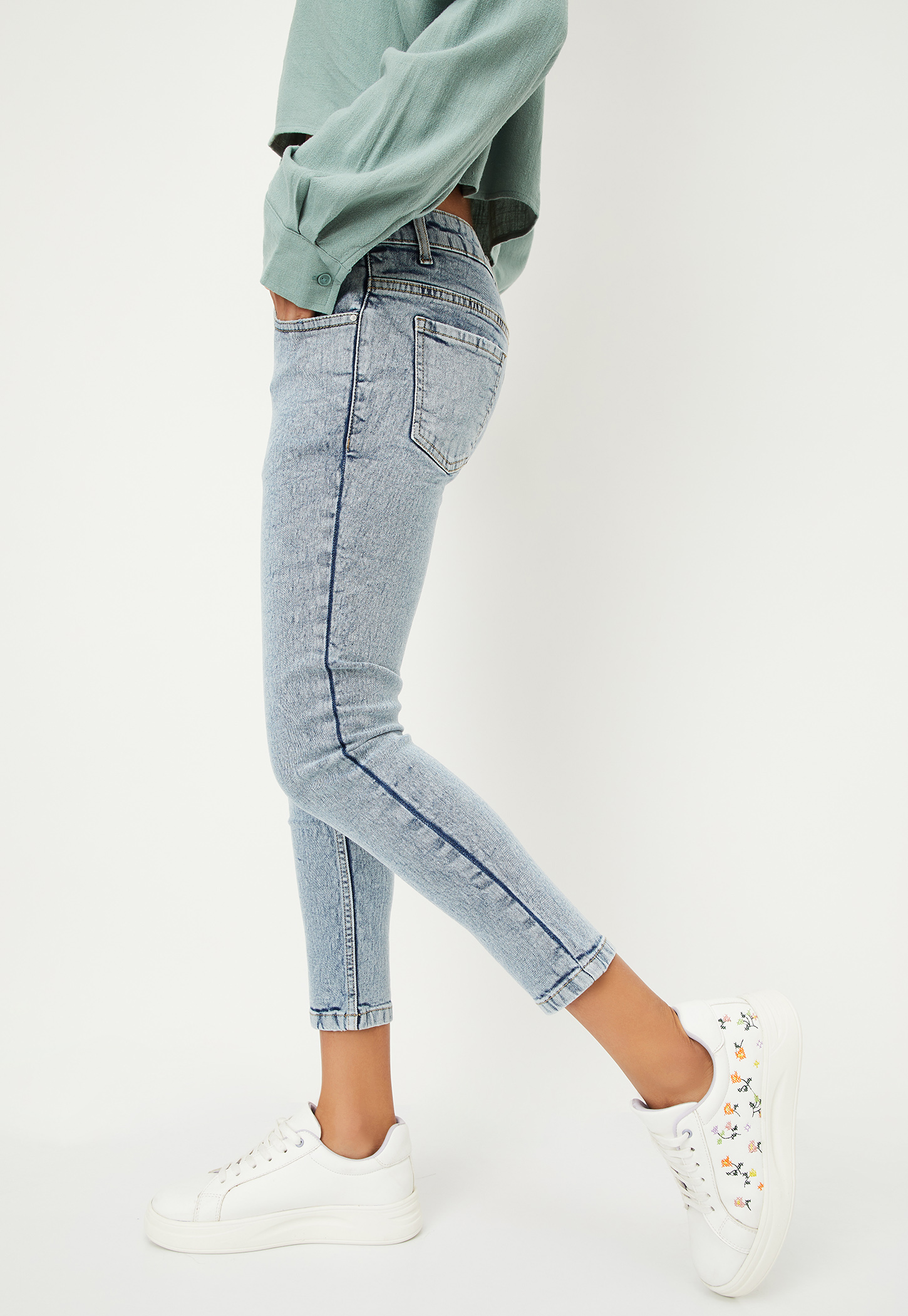Women Washed Skinny Fit Jeans-picture-23
