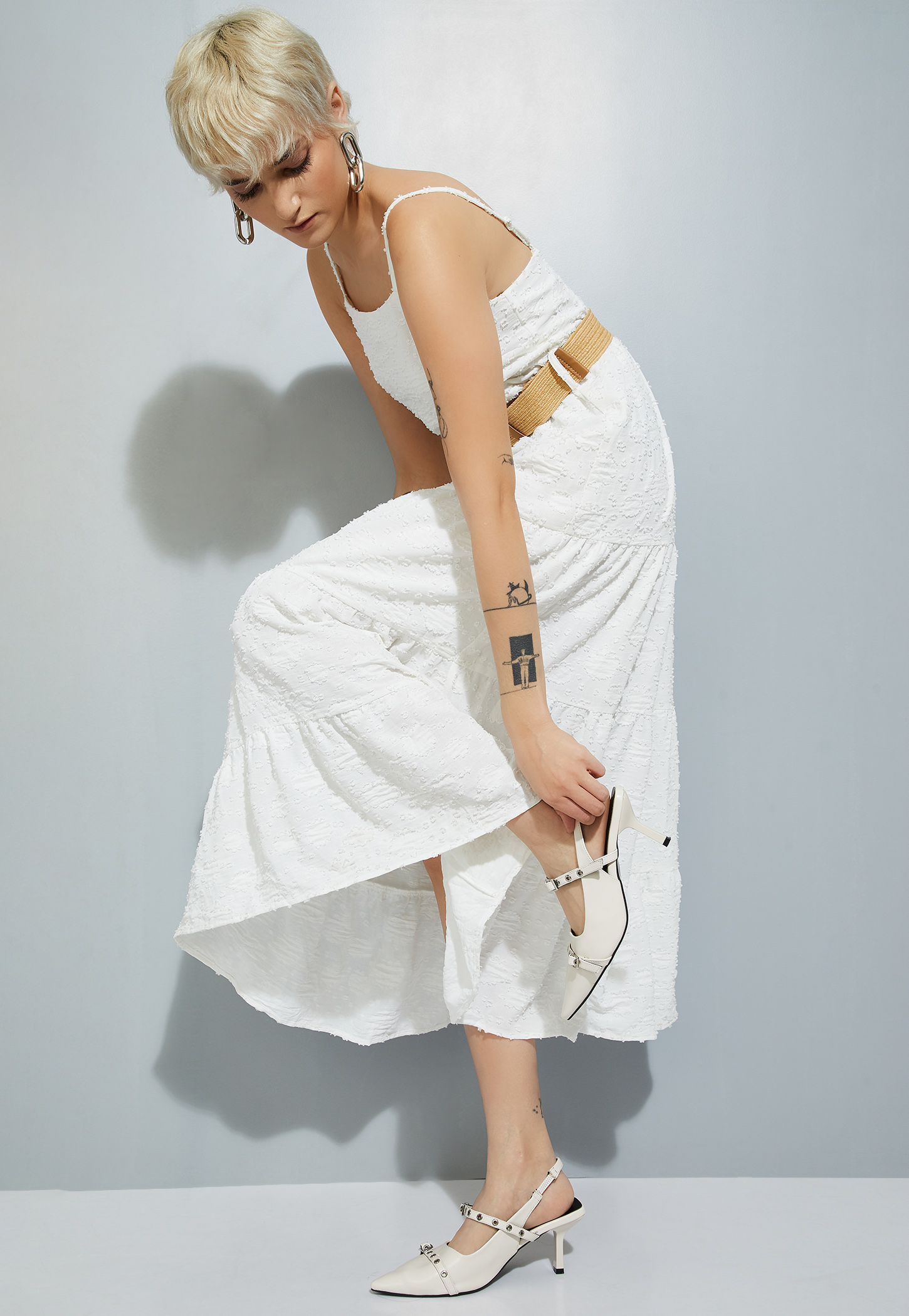 ALAYA F x URB_N Women Textured Tiered Maxi Dress with Belt-picture-34