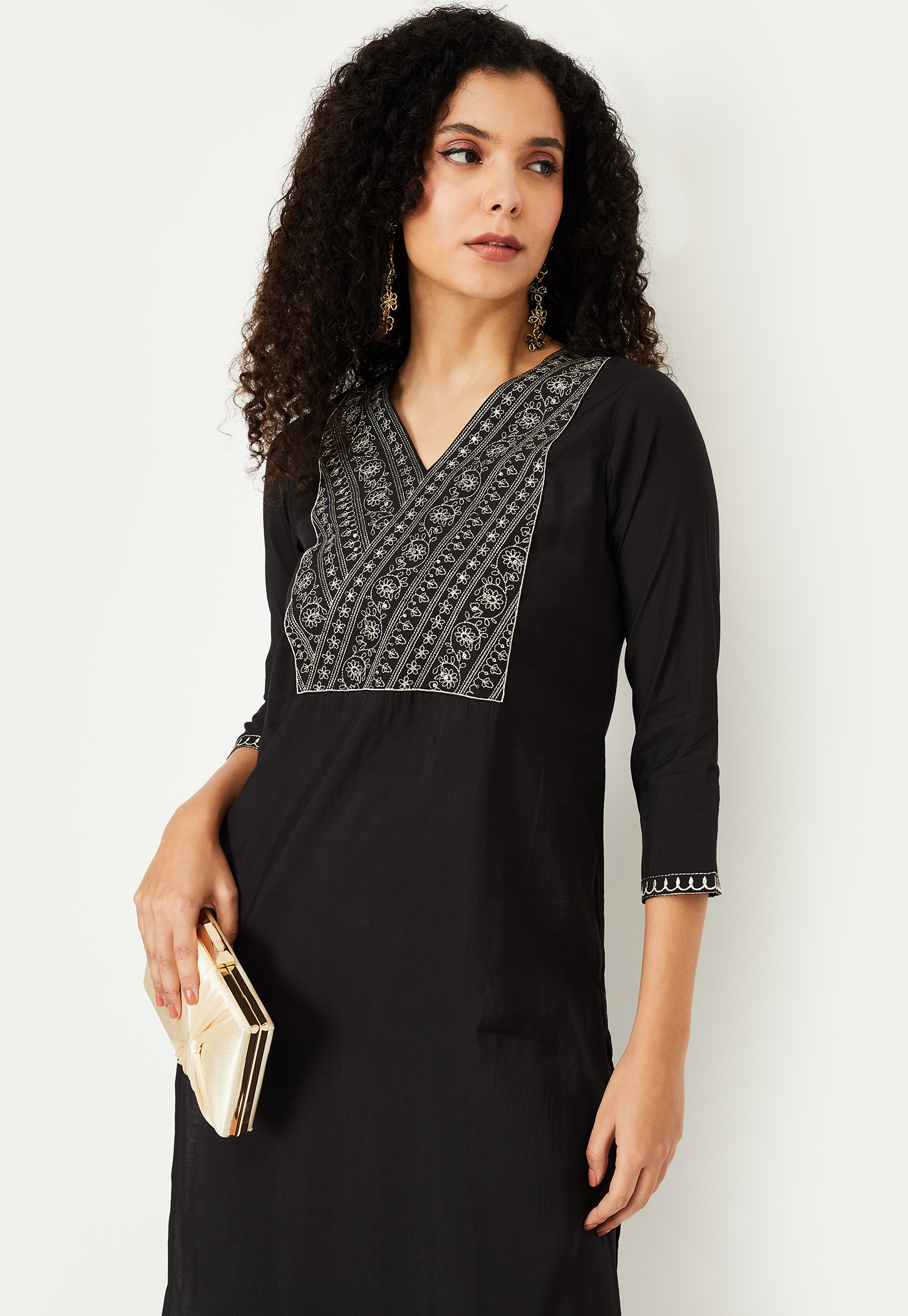 Women Embroidered Straight Kurta Set-picture-27