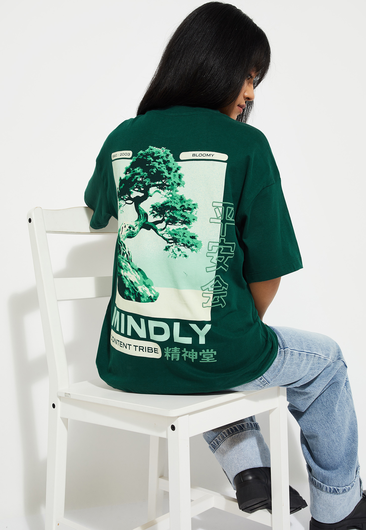URB_N Women Graphic Print Oversized T-shirt-image-3