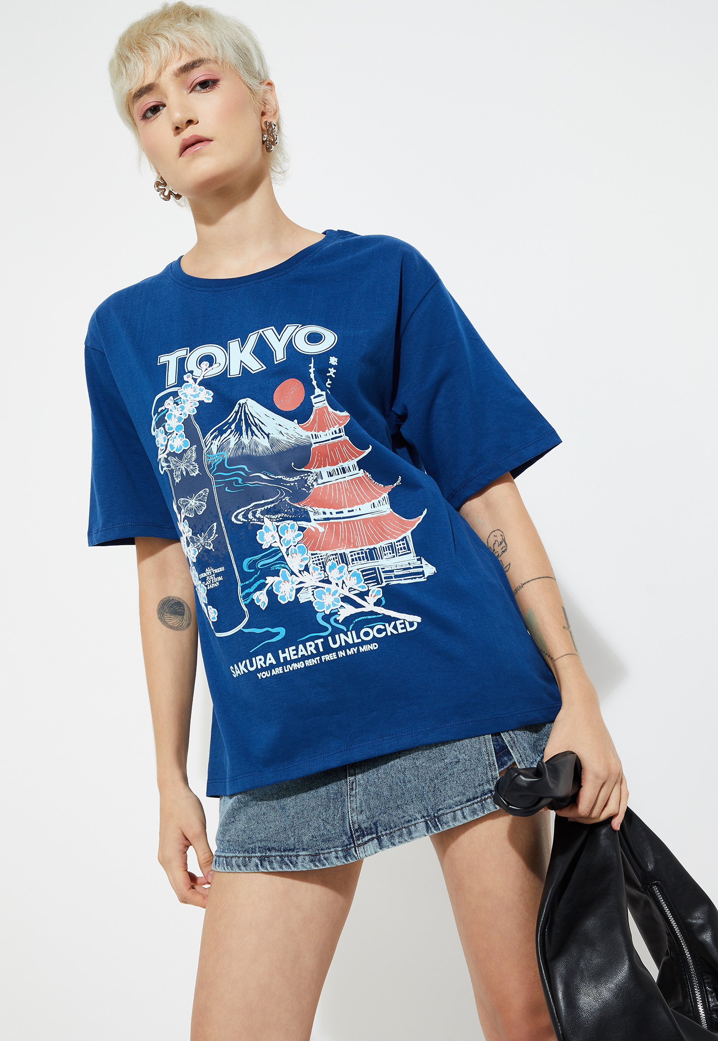 ALAYA F x URB_N Women Oversized Graphic Print T-shirt-picture-37
