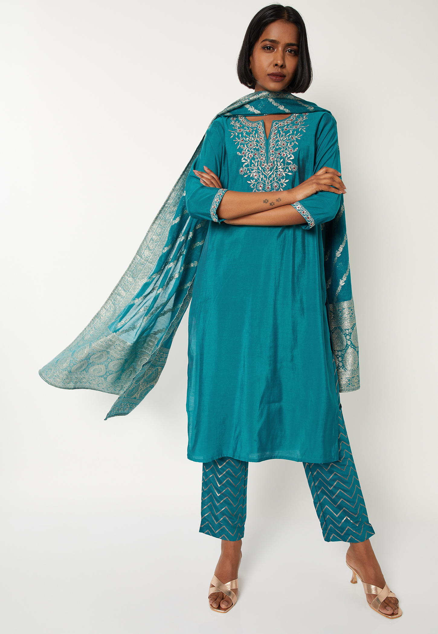 Women Embroidered Straight Kurta Set-picture-50
