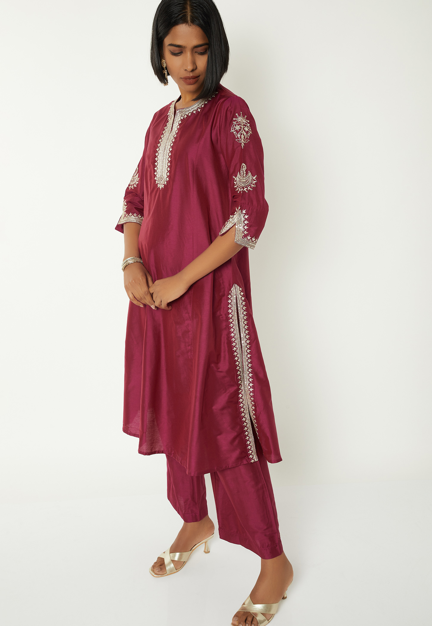 Women Embroidered Straight Kurta Set-picture-13