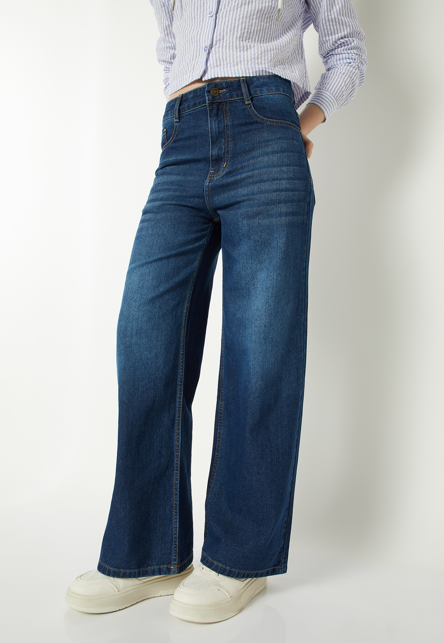 Women's Washed Wide Leg Jeans-picture-12