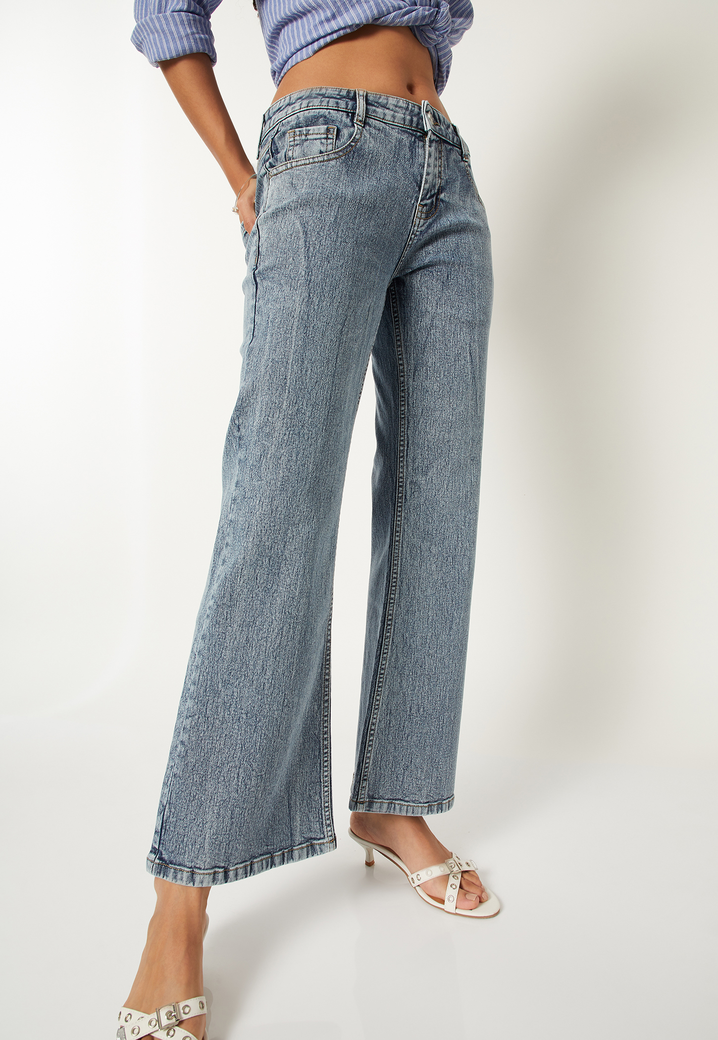 Women Washed Kick Flare Jeans-picture-47