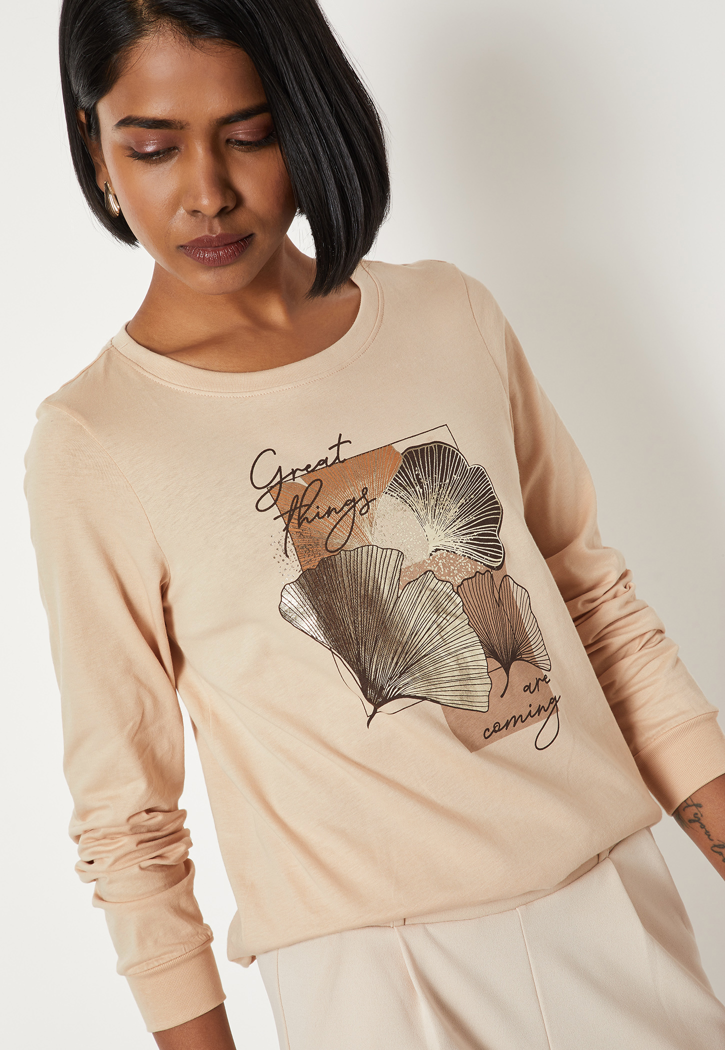 Women Graphic Print T-shirt-picture-31