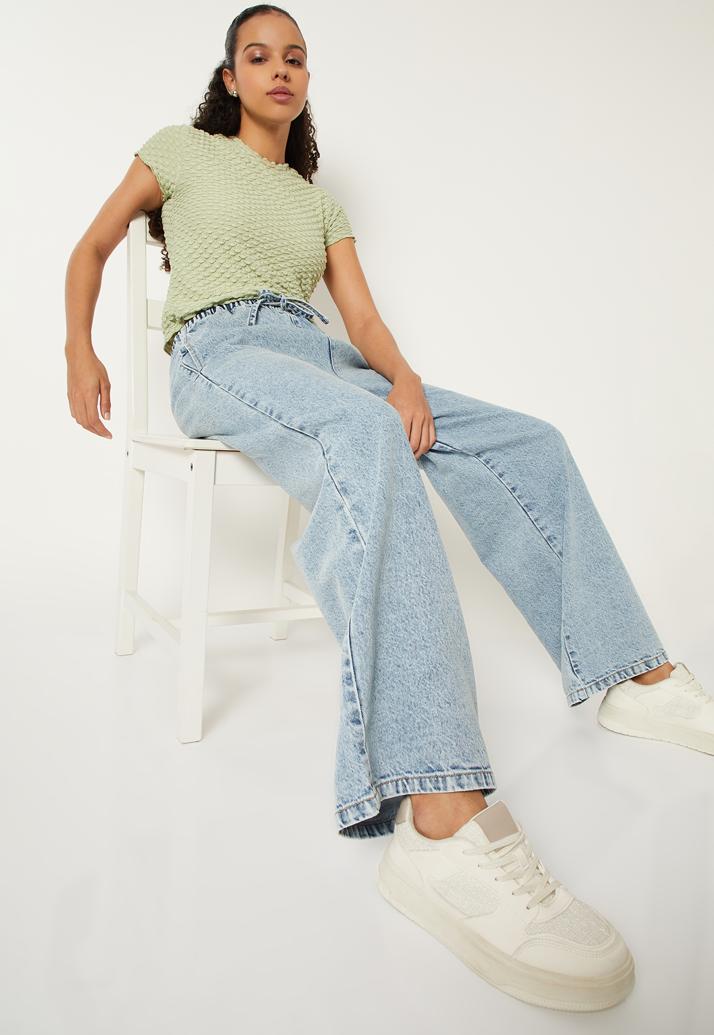 Women Washed Wide Leg Jeans-picture-22