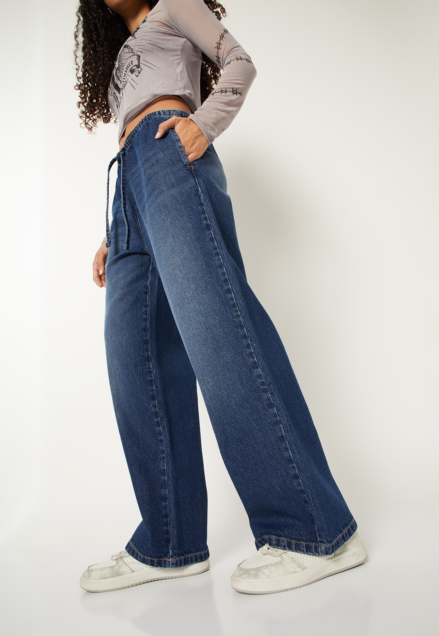 Women Washed Wide Leg Jeans-picture-48