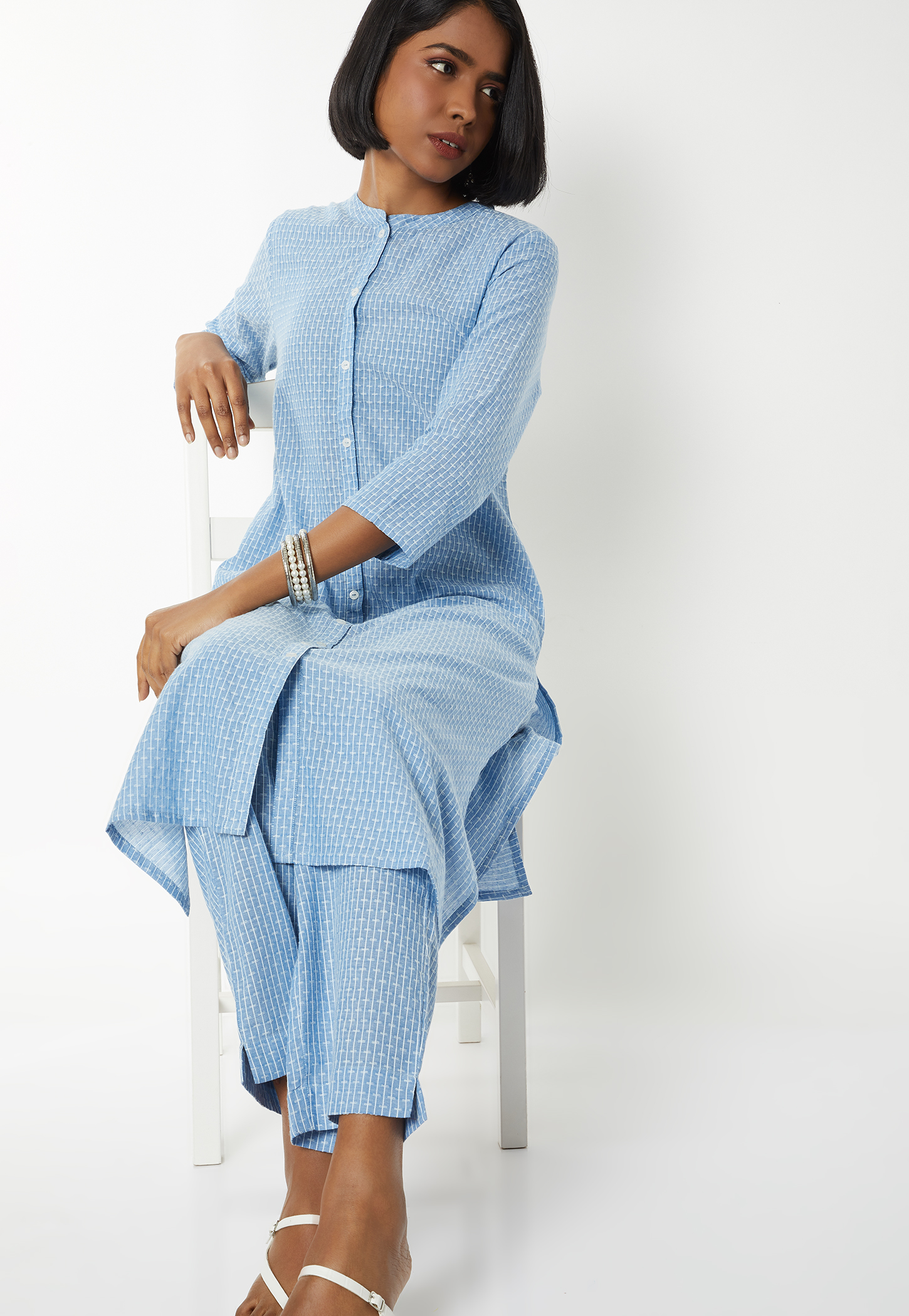 Women Woven Design Kurta Set-image-1