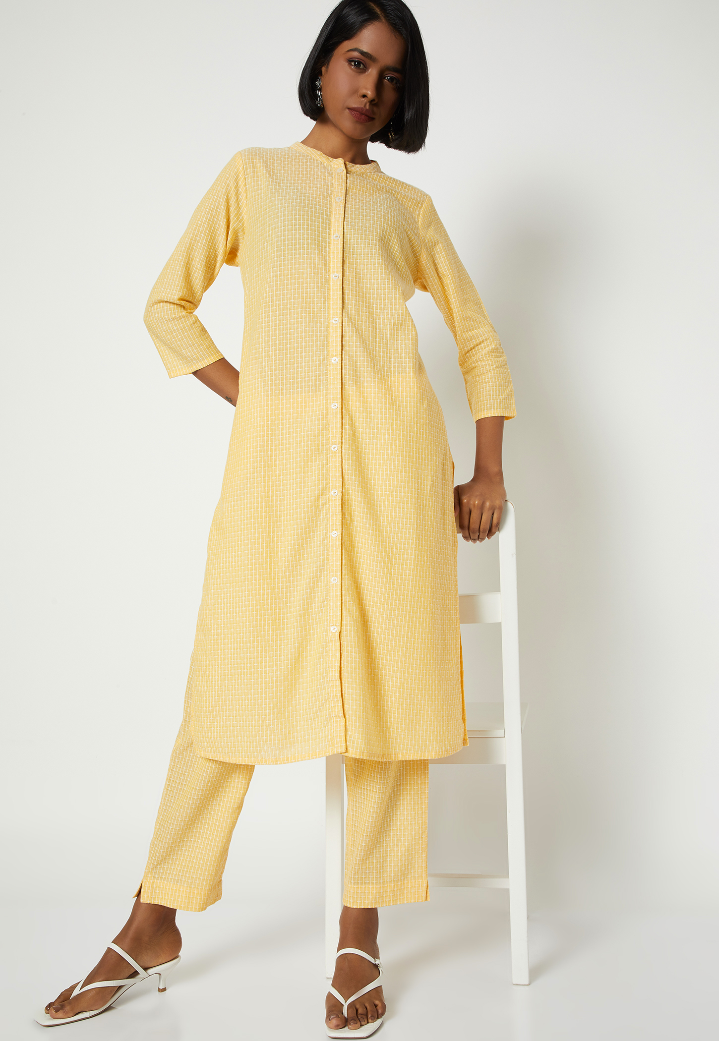Women Checked Straight Kurta Set-picture-22