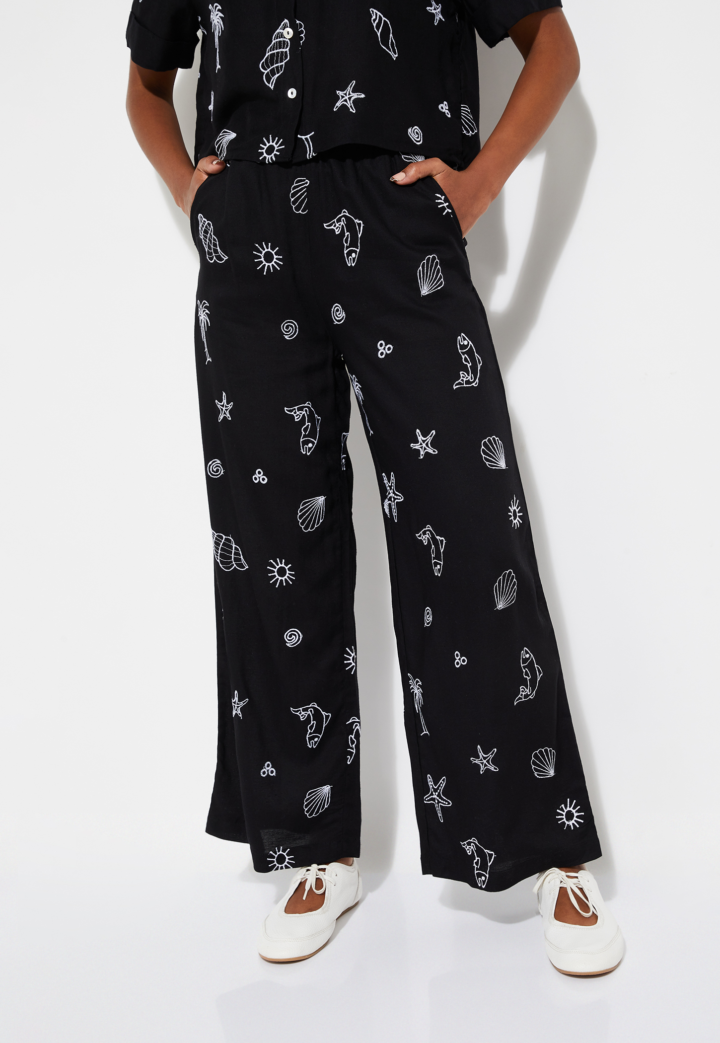 ALAYA F x URB_N Women Embroidered Trousers-picture-56