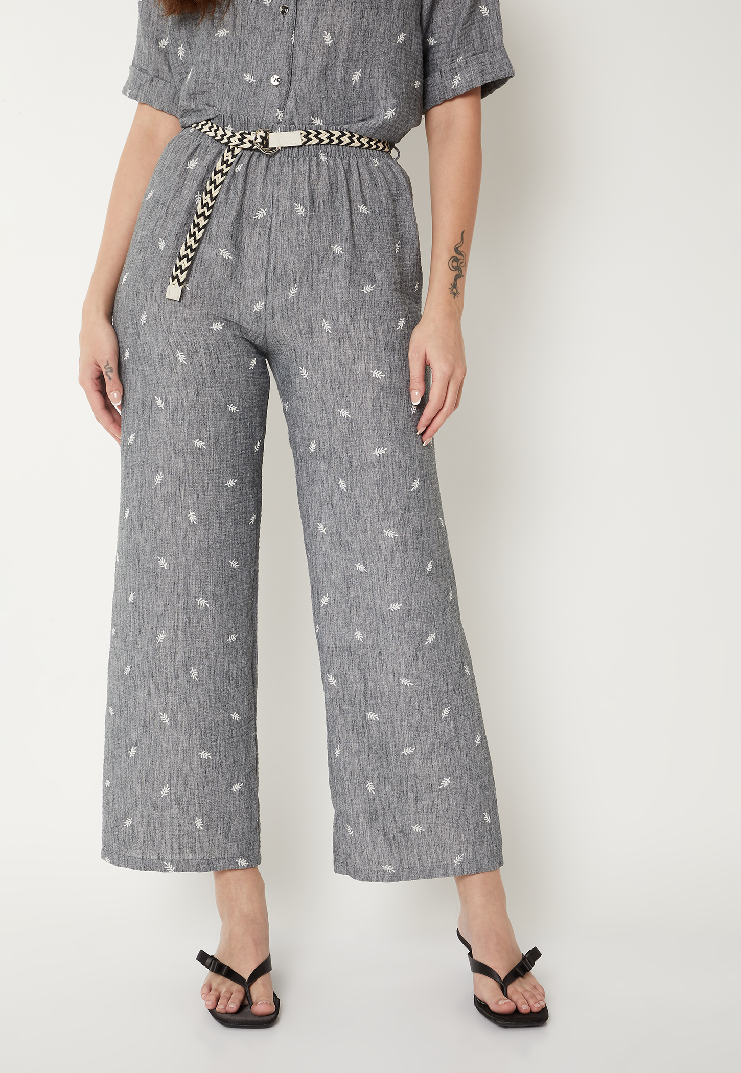 Women Embroidered Wide-Leg Pants with Belt-picture-16