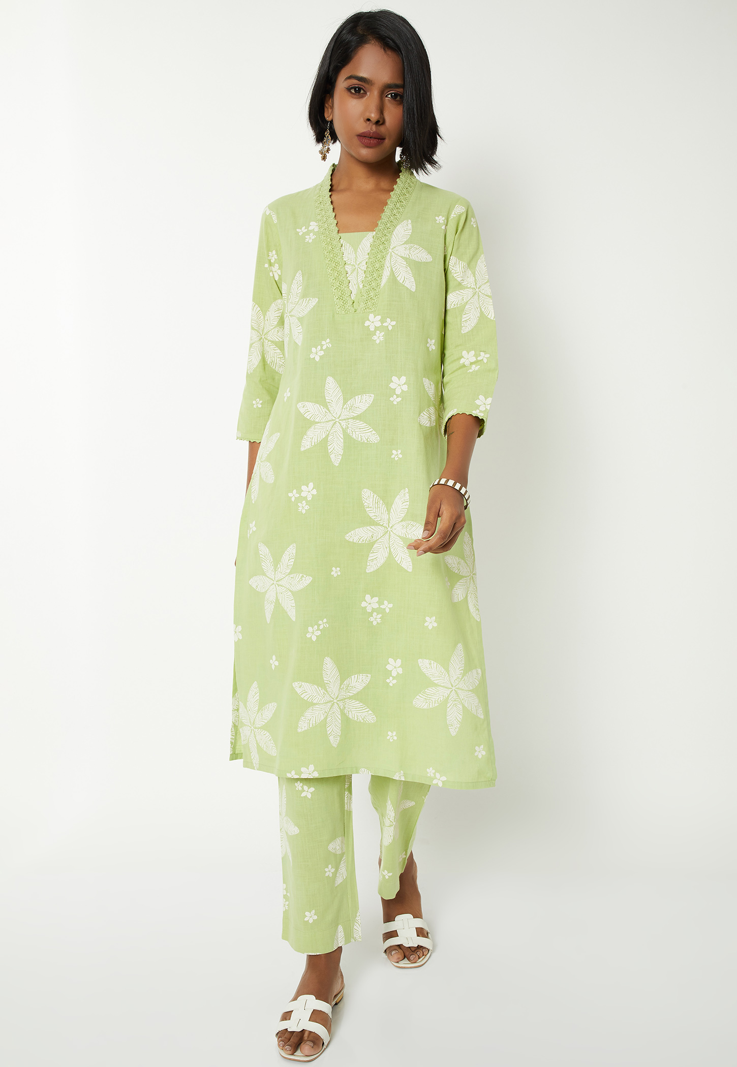 Women Printed Straight Kurta Set-picture-47