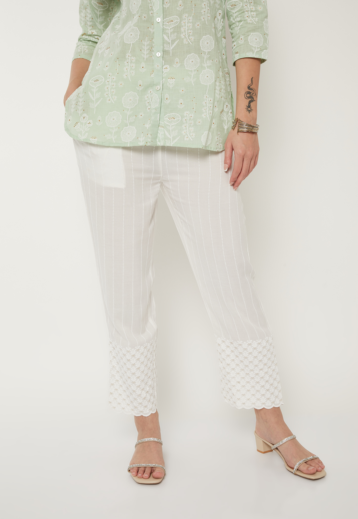Women Embroidered Straight Pants-image-11