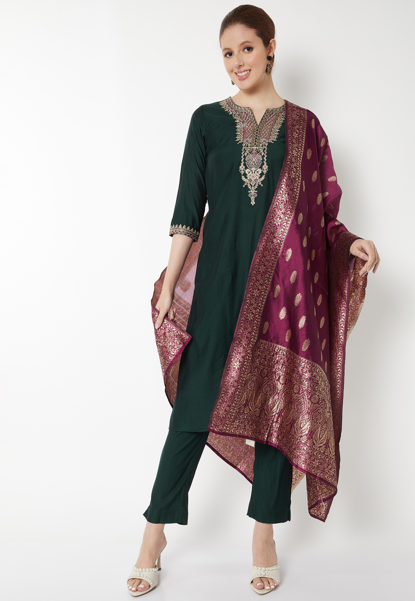 Women Embroidered Straight Kurta Set-picture-16
