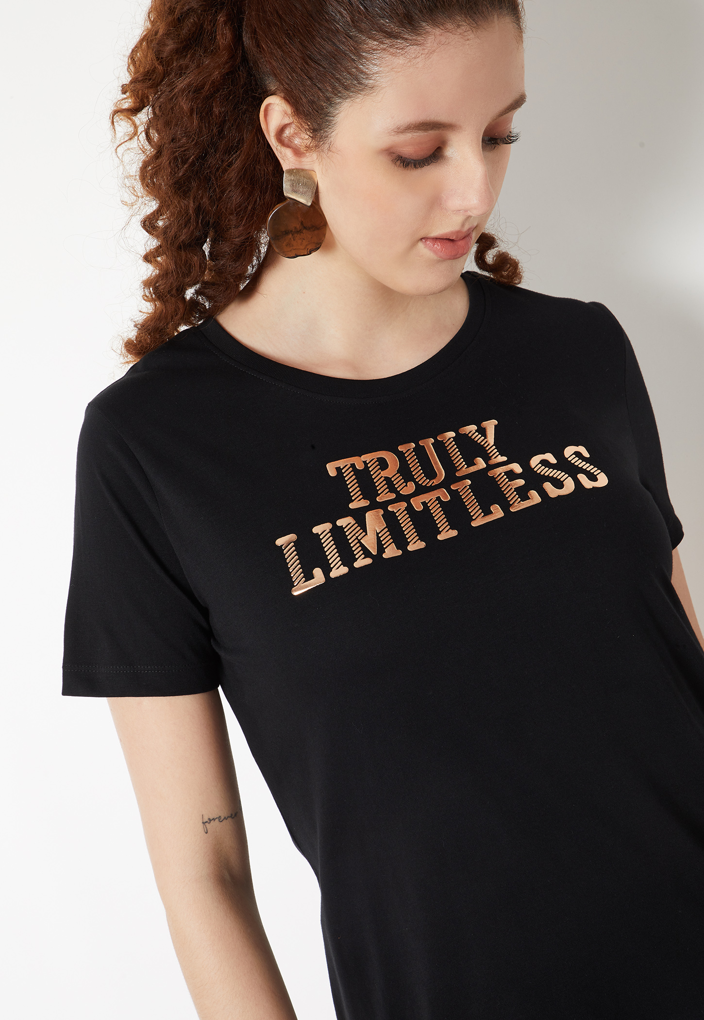 Women Metallic Print T-shirt-picture-30