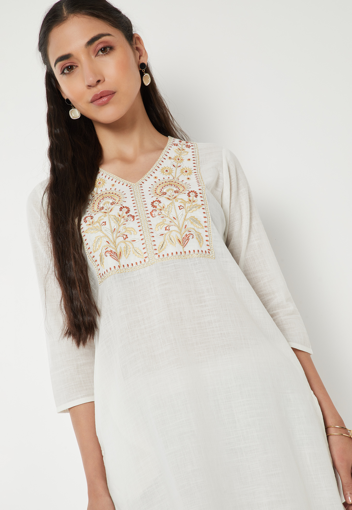 Women Embroidered Straight Kurta Set-image-48