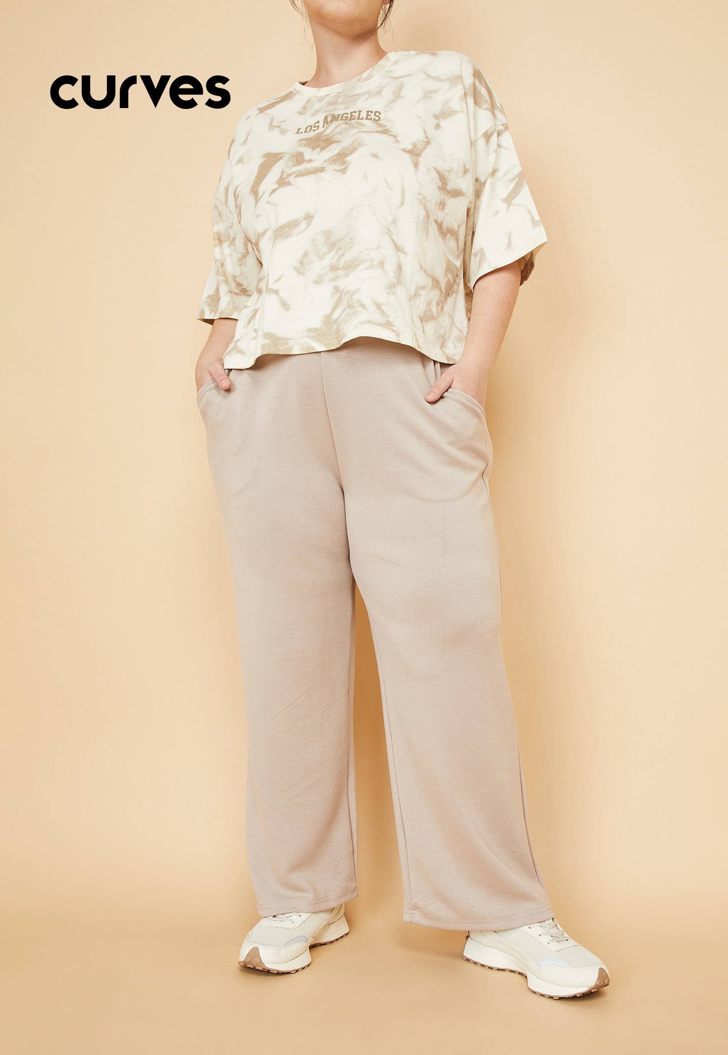 Women Solid Track Pants
