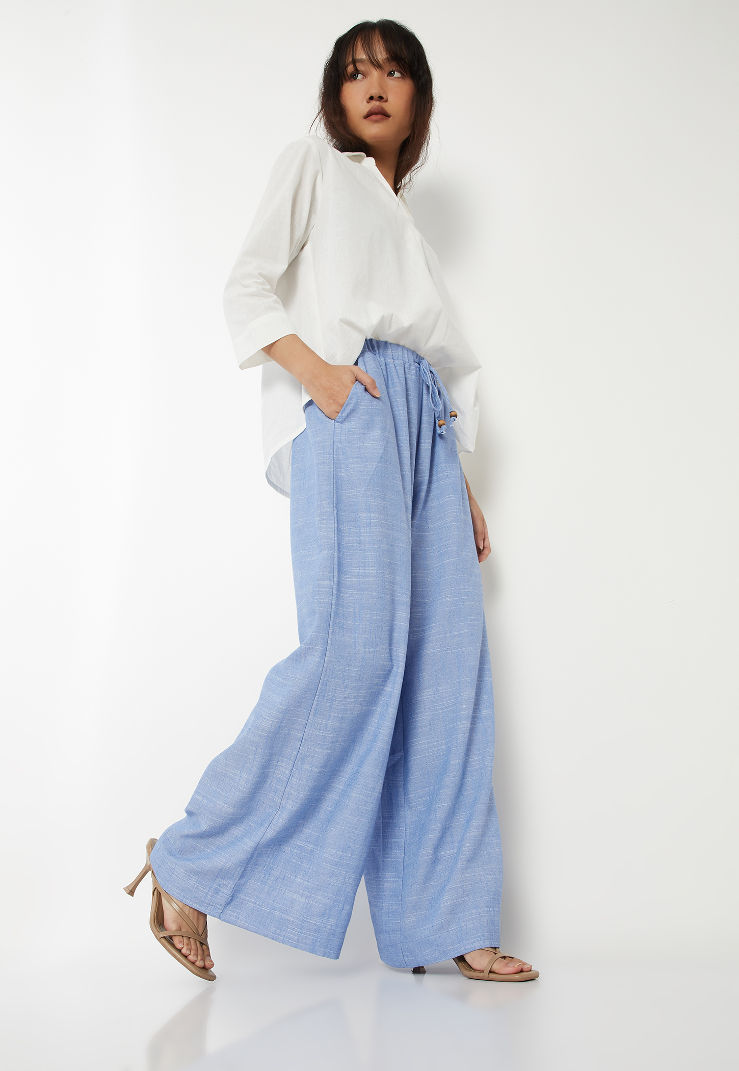 Women Textured Wide Leg Trousers-picture-12