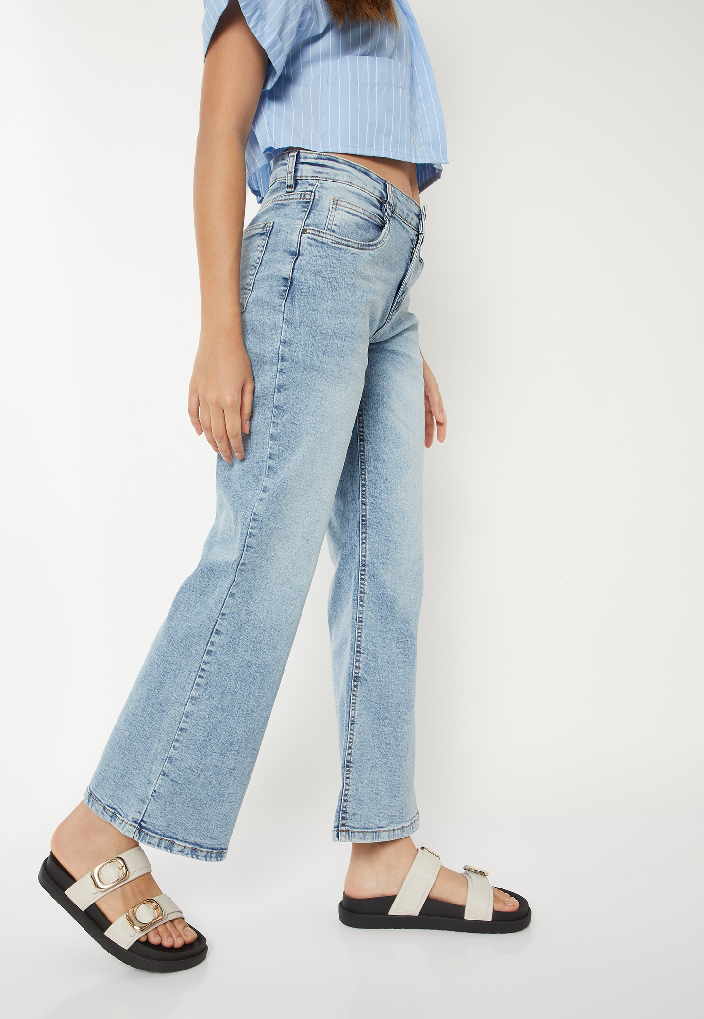 Women Lightwash Flared Jeans-picture-13