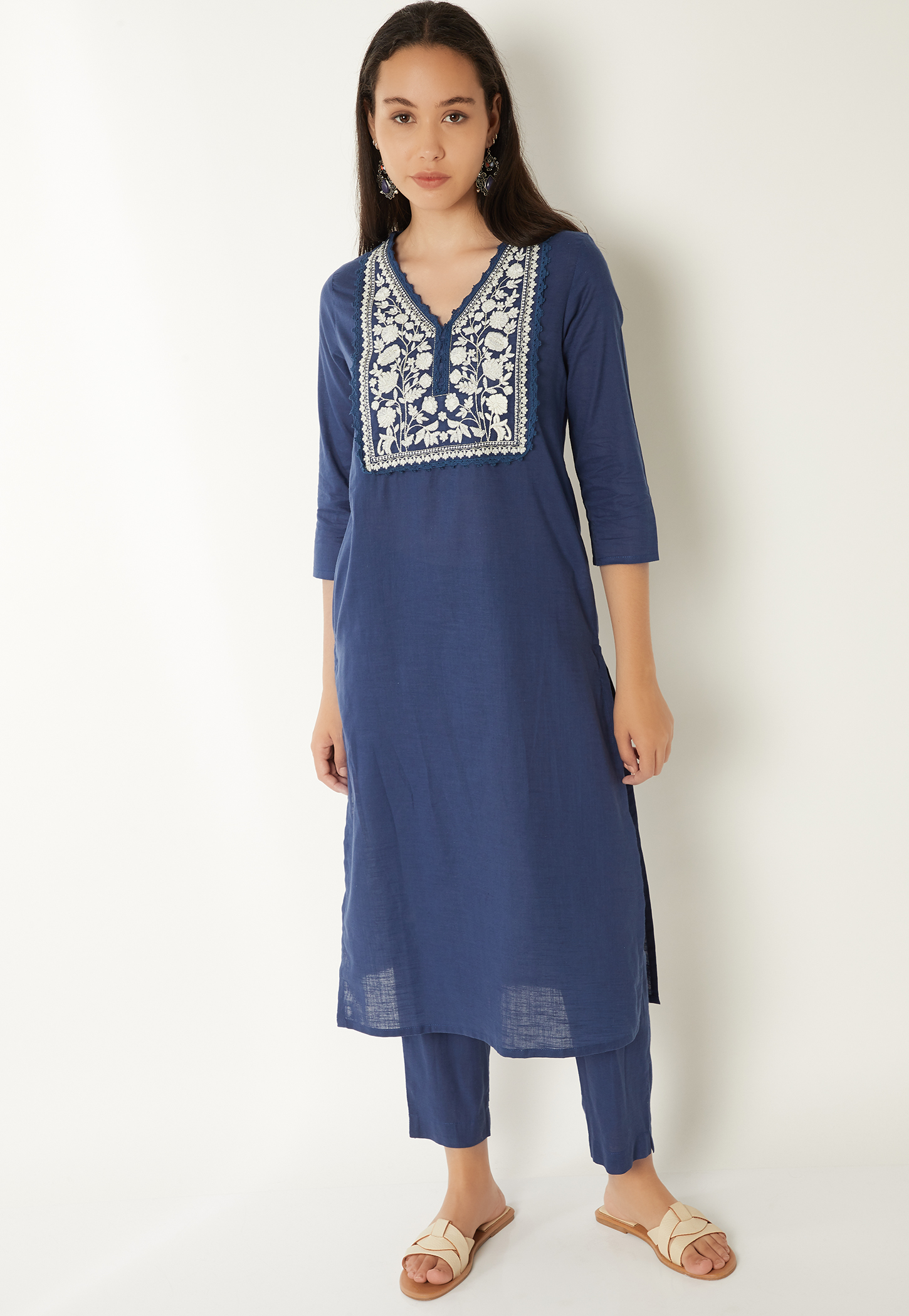 Women Embroidered Yoke Straight Kurta Set-picture-45