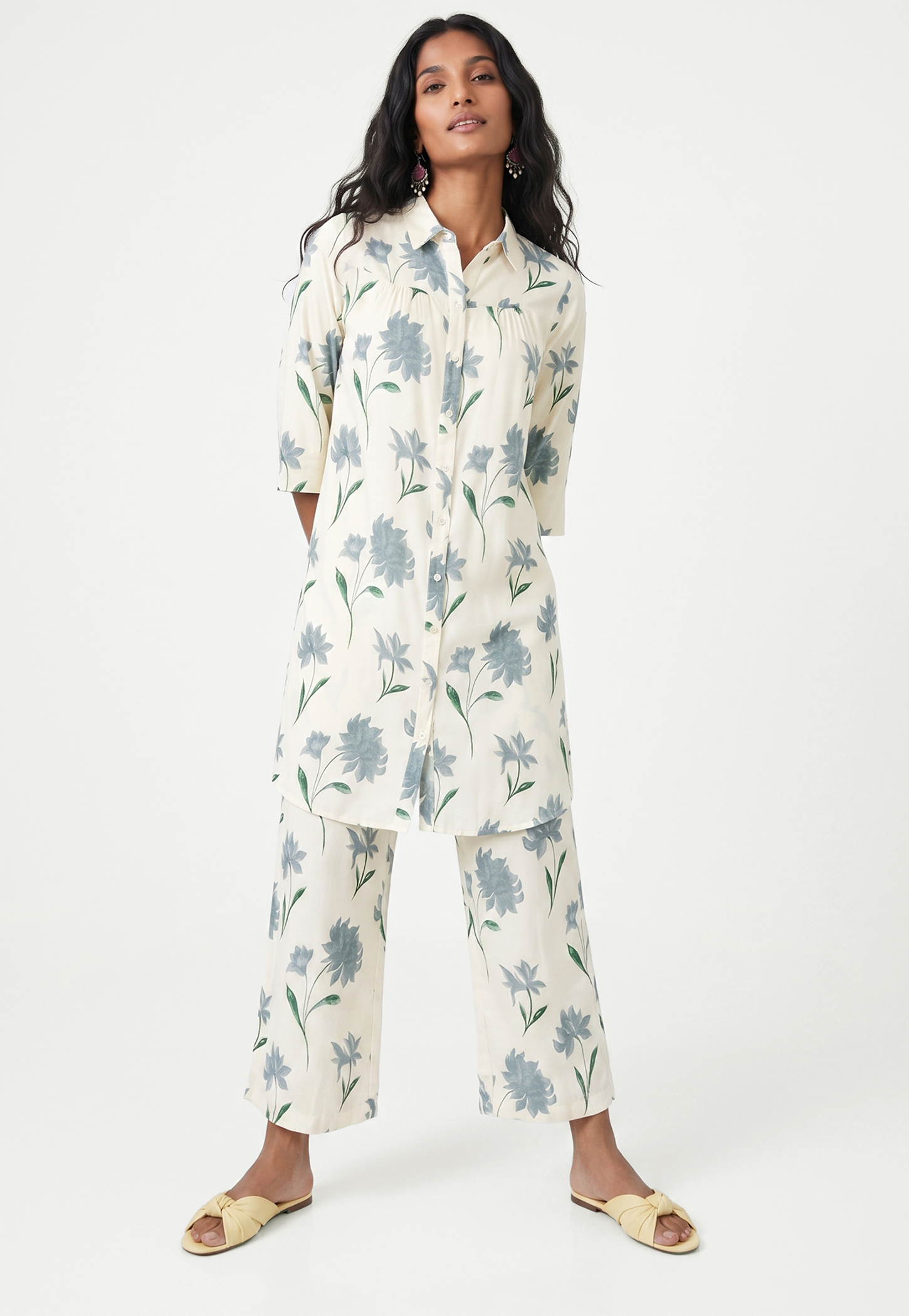 Women Floral Print Straight Kurta Set-picture-37