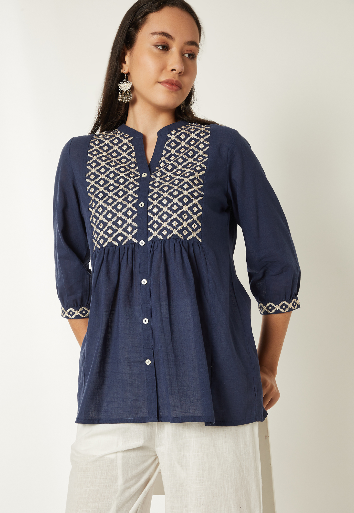 Women Embroidered Yoke Straight Kurti-image-8