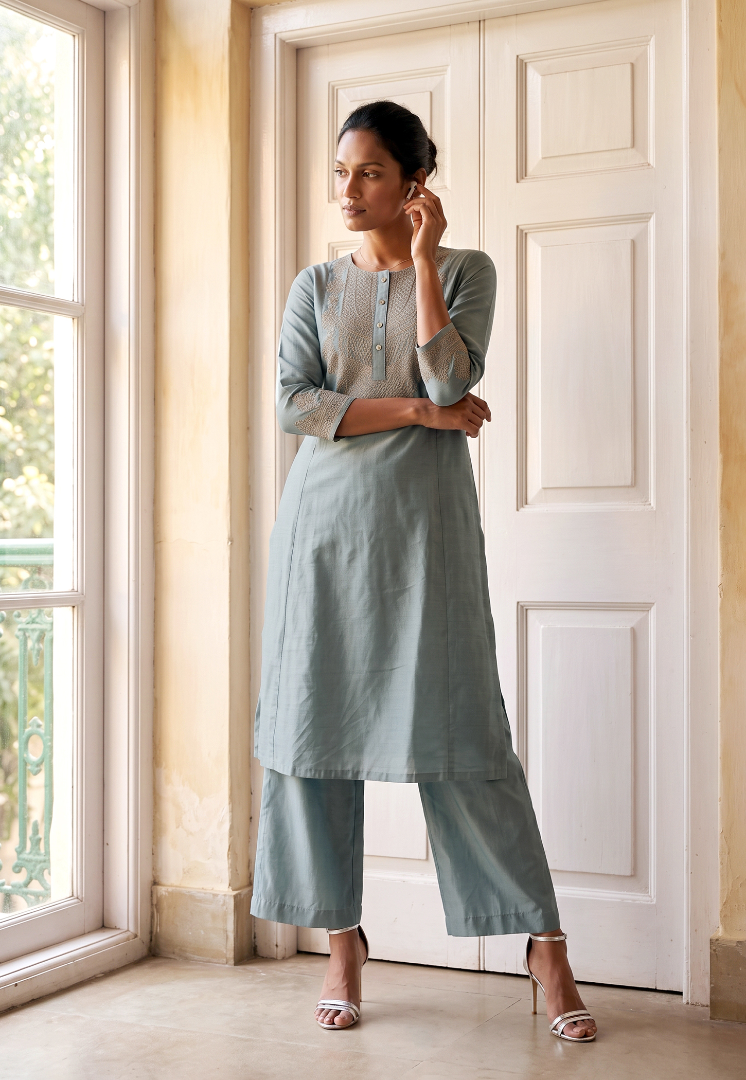 Women Embroidered Kurta Set-picture-32