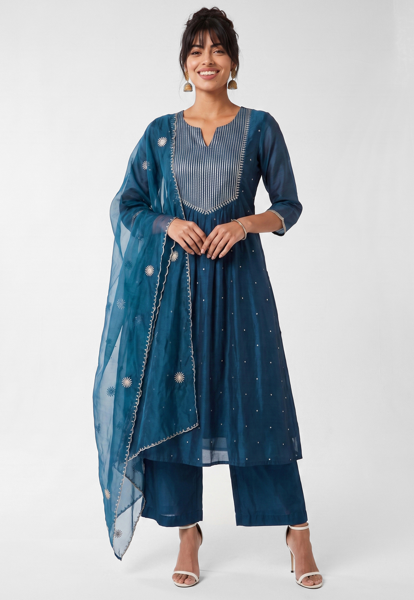 Women Embroidered Anarkali Kurta Set-image-5